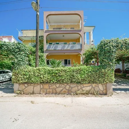Apartment Ivka *