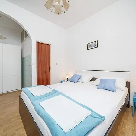 Ivka Apartment