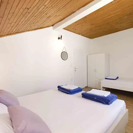 Apartment Ivka *